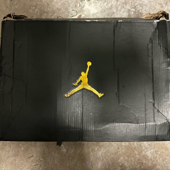 Authentic Nike Air Jordan Retro - Picture 6 of 7
